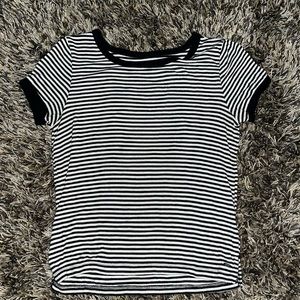American Eagle. Black and white striped t-shirt. Size XS.